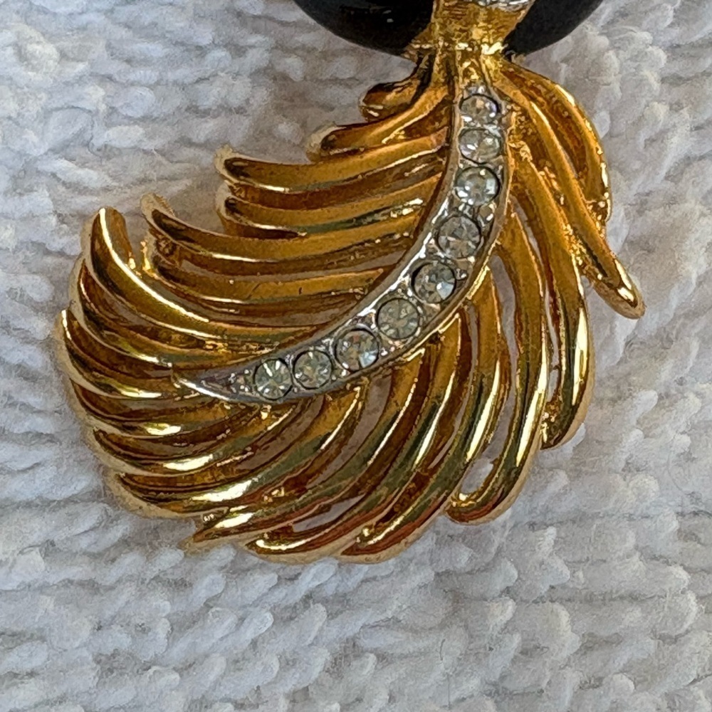 Vintage Puccini Black Enamel Skunk Brooch with Rhinestones - Picture 6 of 14